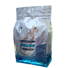 LifeWise BIOTIC Skin & Gut Dog Food 13kg bag 1