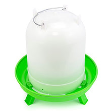 POULTRY DRINKER W LEGS - STRAIGHT 8 LTR