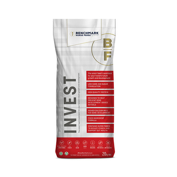 Benchmark Invest 20kg breeding and young horse feed bag